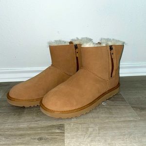 Size 10 Uggs, rarely worn